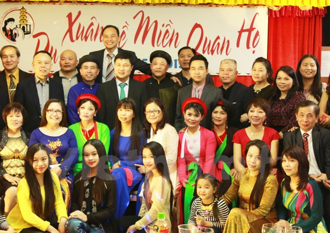 Quan Ho singing preserved and developed in Czech